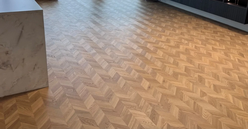 Toblerone, Rustic - rustikální, kartáčovaná synchronní textura, podlaha vinylová rigidní Floorify TWIST